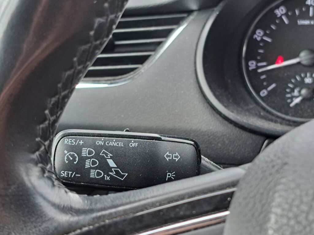 Skoda Octavia 2014 Ruskea (beige)