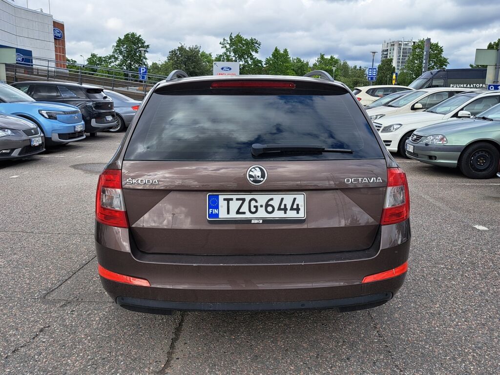 Skoda Octavia 2014 Ruskea (beige)