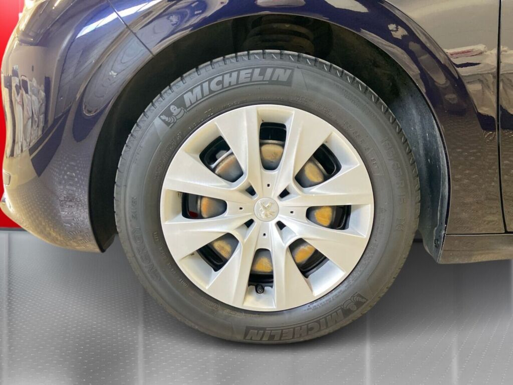 Peugeot 208 2014 Sininen