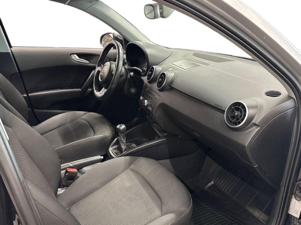 Audi A1 2014 Musta