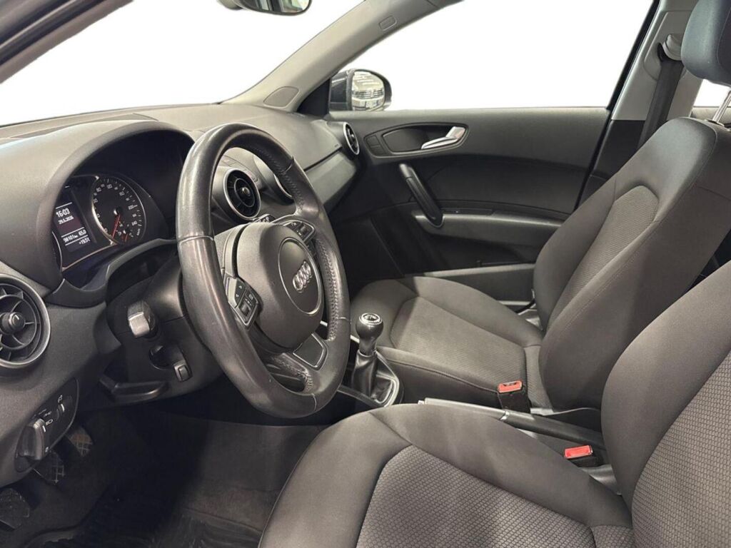 Audi A1 2014 Musta