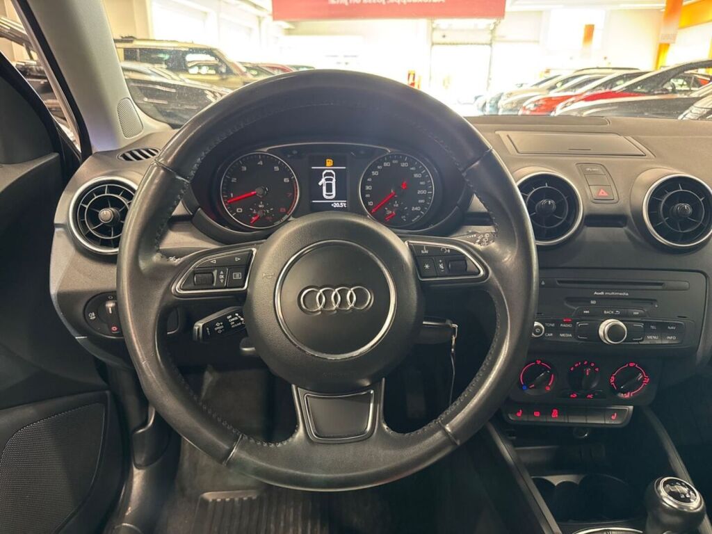 Audi A1 2014 Musta