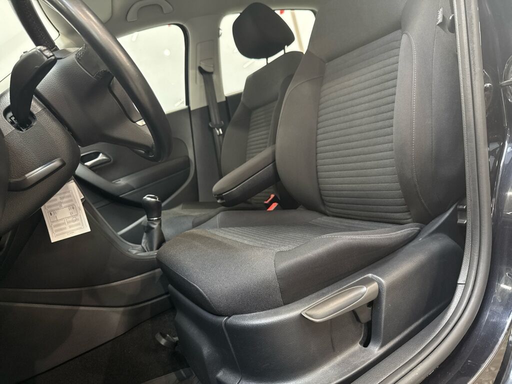 Volkswagen Polo 2014 Musta