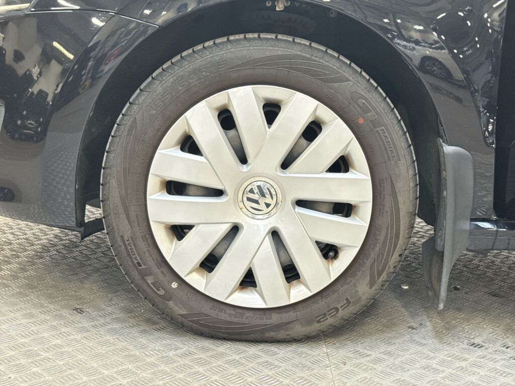 Volkswagen Polo 2014 Musta