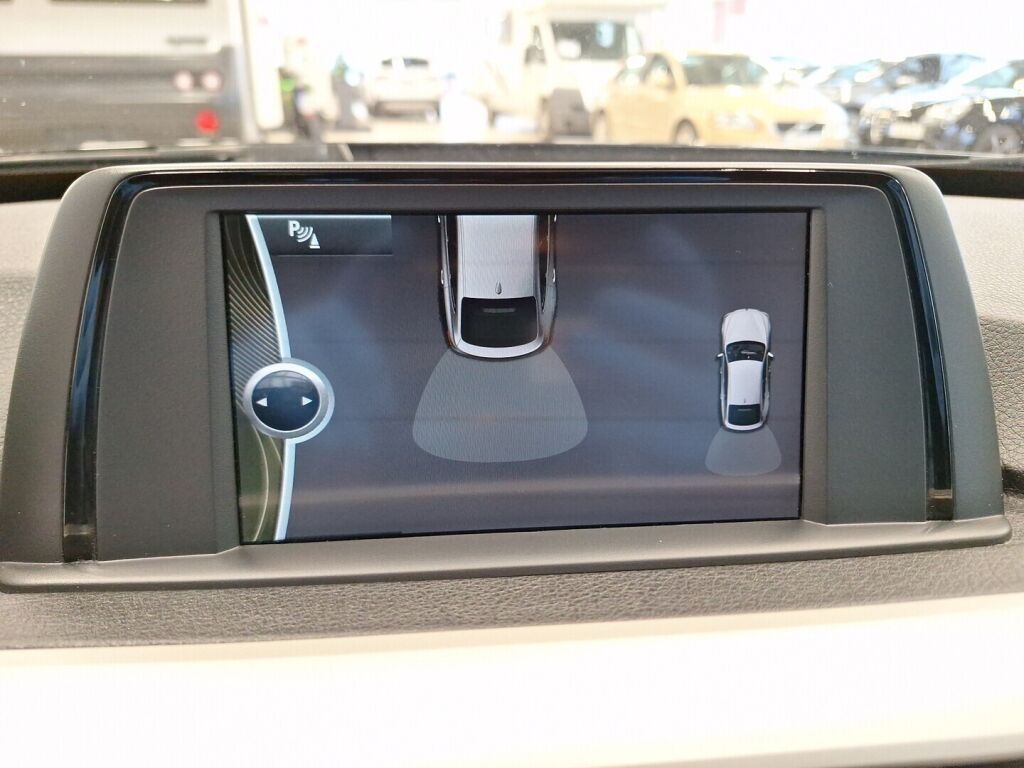 BMW 318 Gran Turismo 2014 Musta