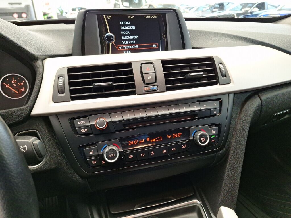 BMW 318 Gran Turismo 2014 Musta