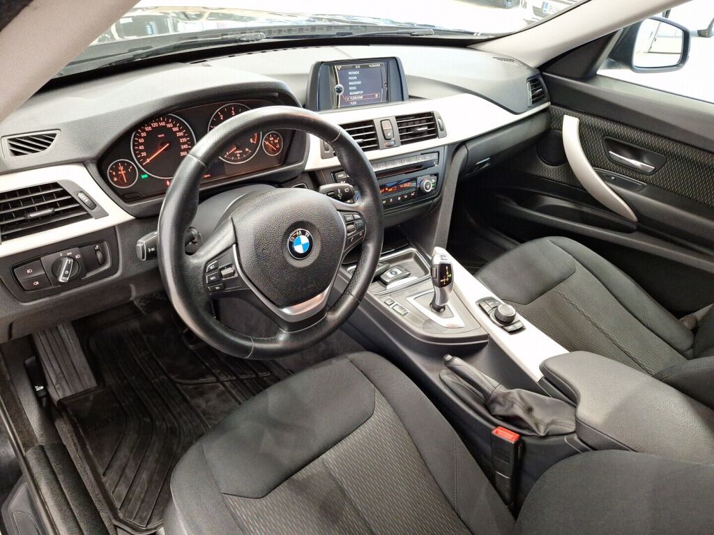 BMW 318 Gran Turismo 2014 Musta