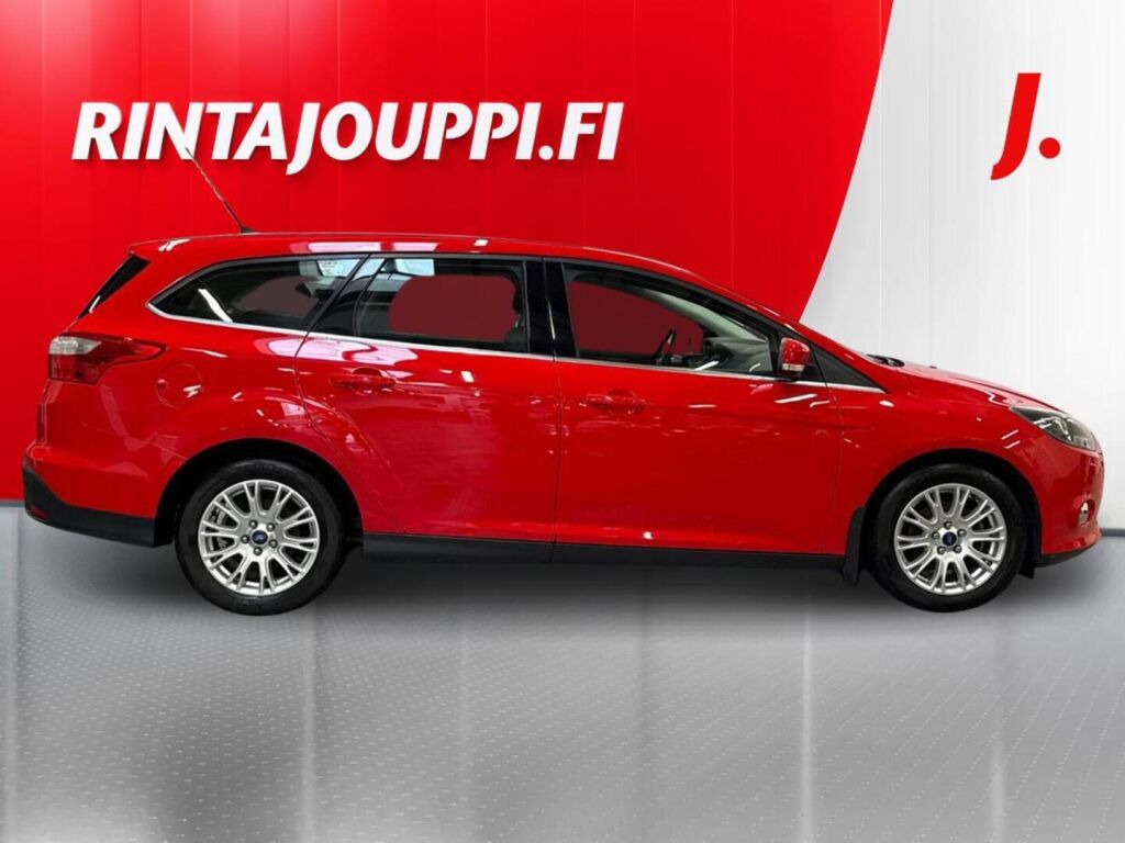 Ford Focus 2014 Punainen