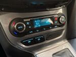 Ford Focus 2014 Punainen
