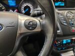 Ford Focus 2014 Punainen