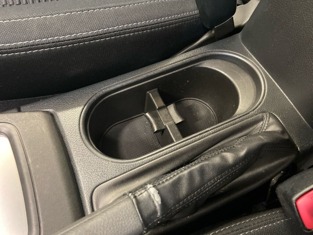 Subaru Forester 2014 Musta