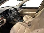 Skoda Superb 2014 Musta