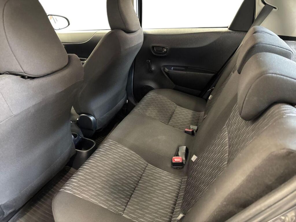 Toyota Yaris 2014 Harmaa