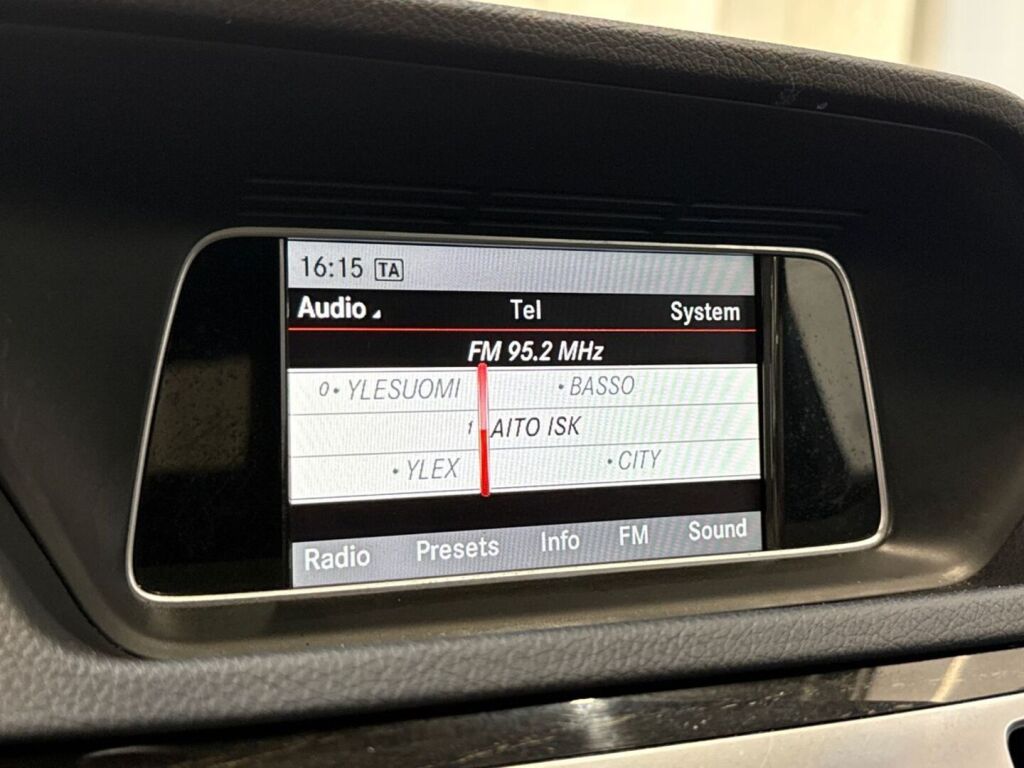 Mercedes-Benz E 2014 Harmaa