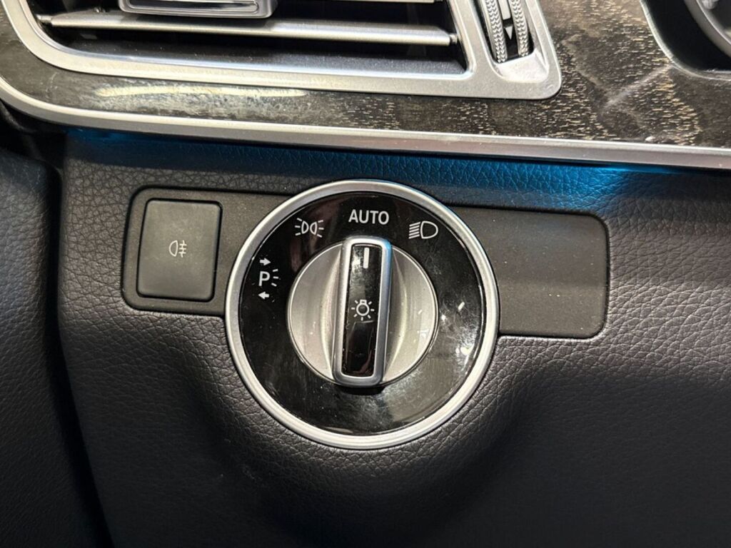 Mercedes-Benz E 2014 Harmaa