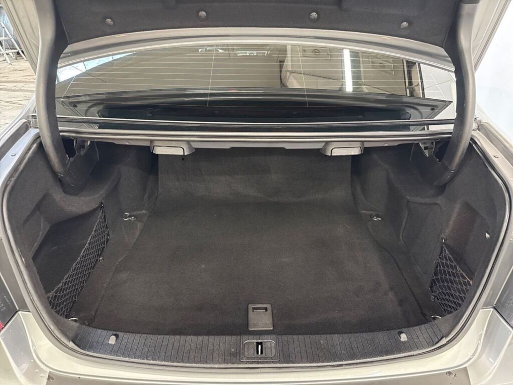 Mercedes-Benz E 2014 Harmaa