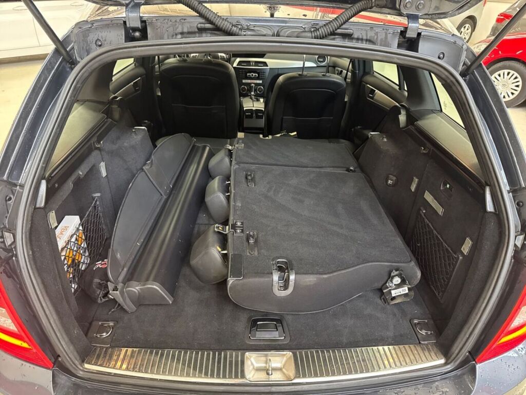 Mercedes-Benz C 2014 Harmaa