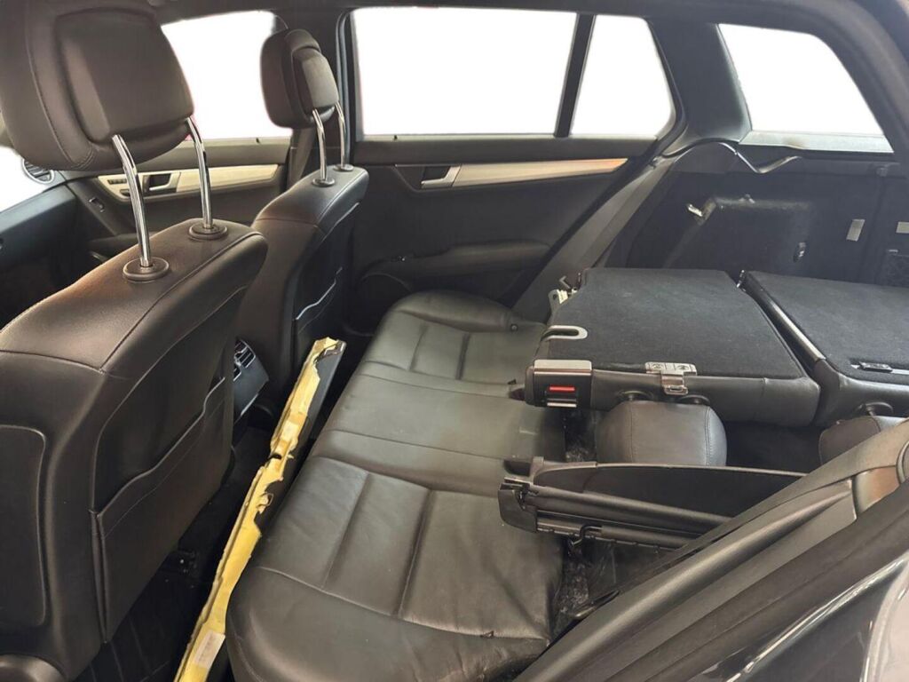 Mercedes-Benz C 2014 Harmaa