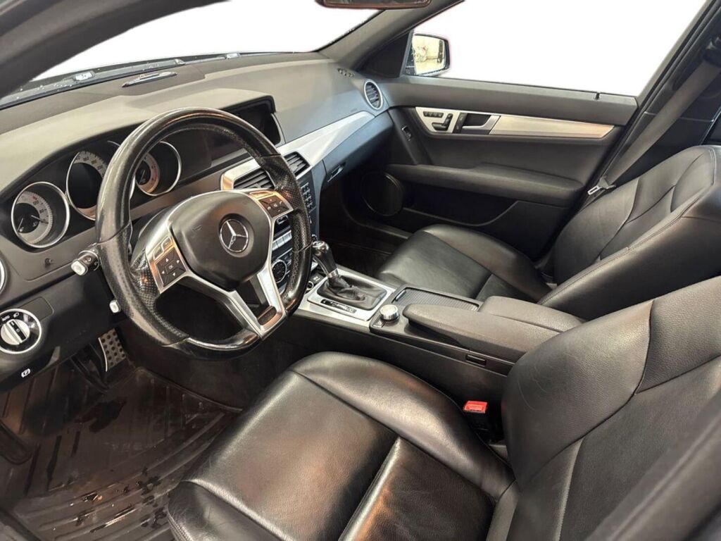 Mercedes-Benz C 2014 Harmaa
