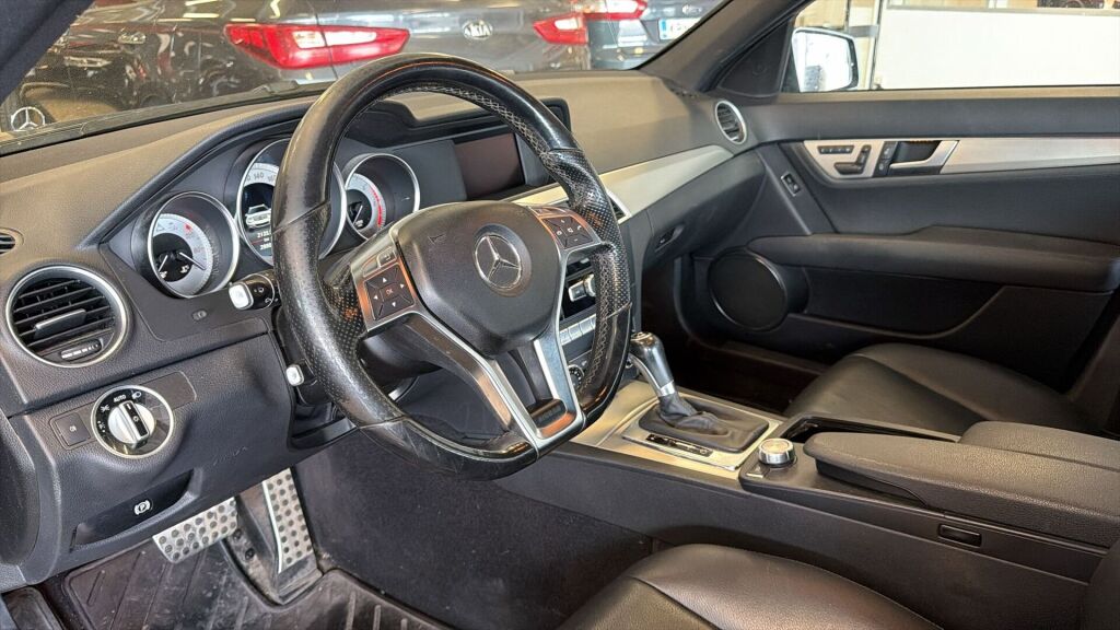 Mercedes-Benz C 2014 Harmaa