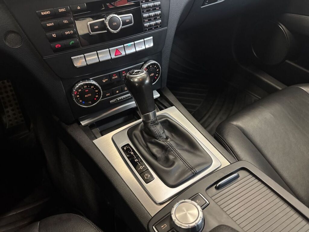 Mercedes-Benz C 2014 Harmaa