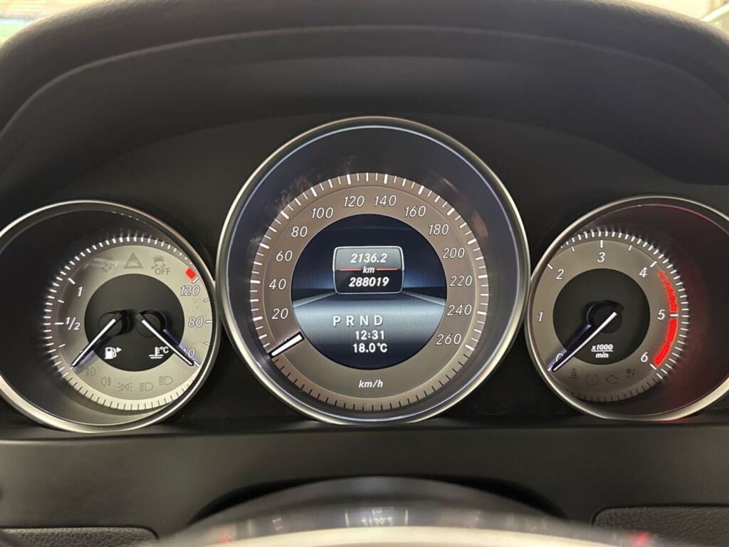Mercedes-Benz C 2014 Harmaa