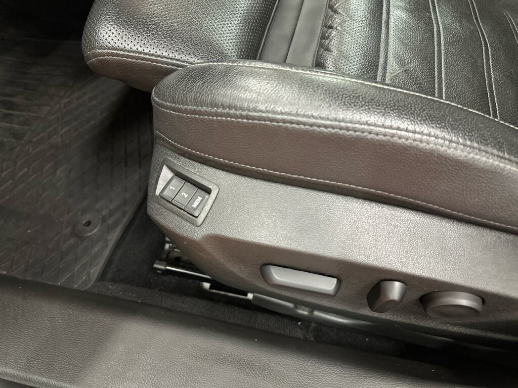 Opel Insignia 2014 Hopea