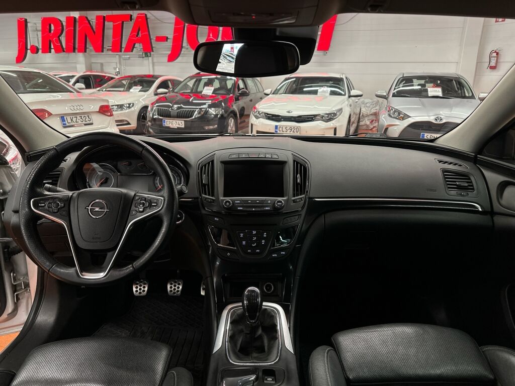 Opel Insignia 2014 Hopea