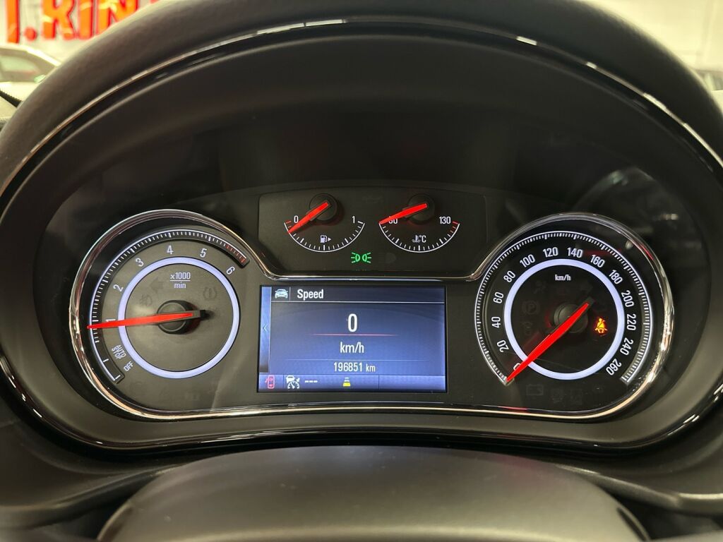 Opel Insignia 2014 Hopea