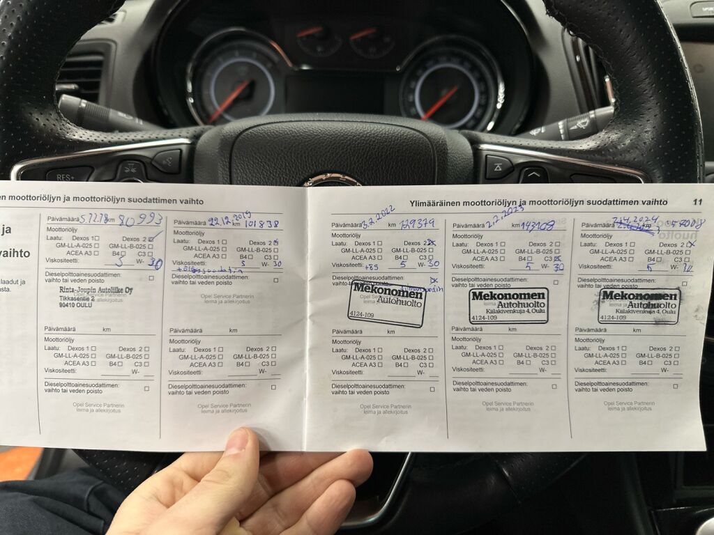 Opel Insignia 2014 Hopea