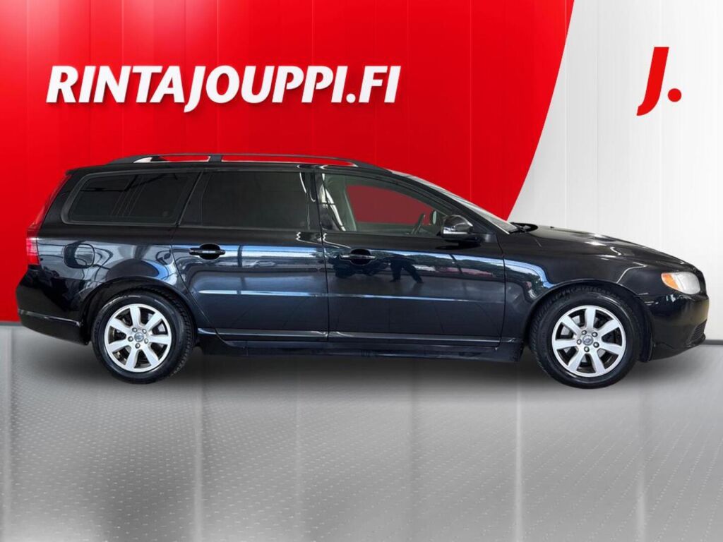 Volvo V70 2013 Musta