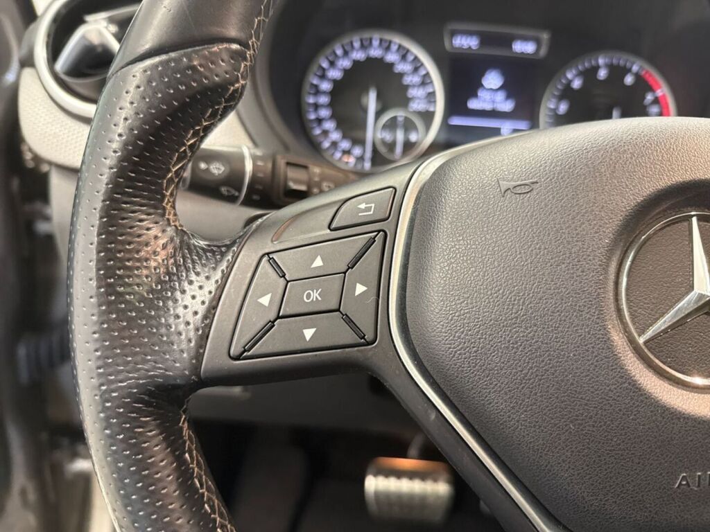Mercedes-Benz B 2013 Harmaa