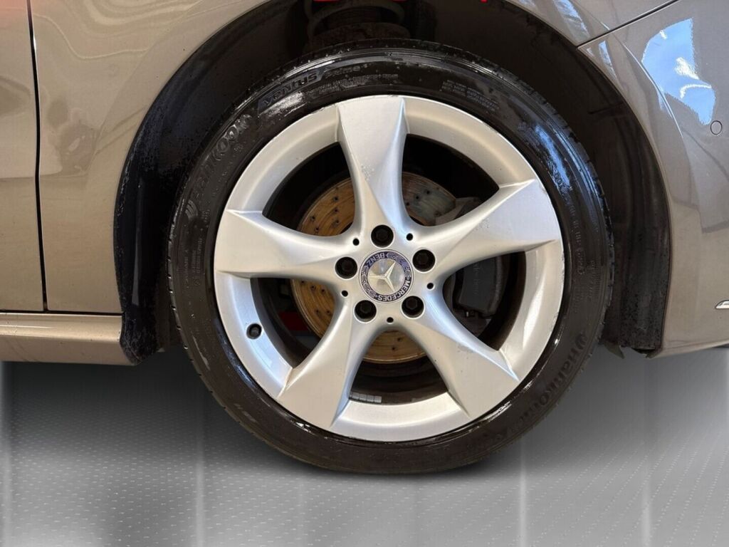 Mercedes-Benz B 2013 Harmaa