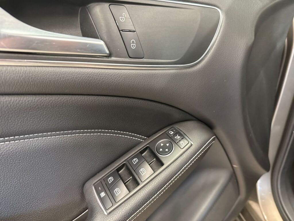 Mercedes-Benz B 2013 Harmaa