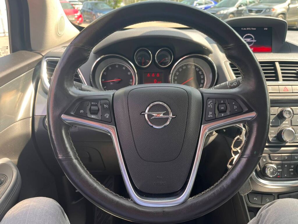 Opel Mokka 2014 Oranssi