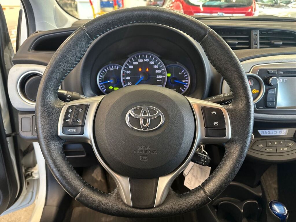 Toyota Yaris 2014 Valkoinen