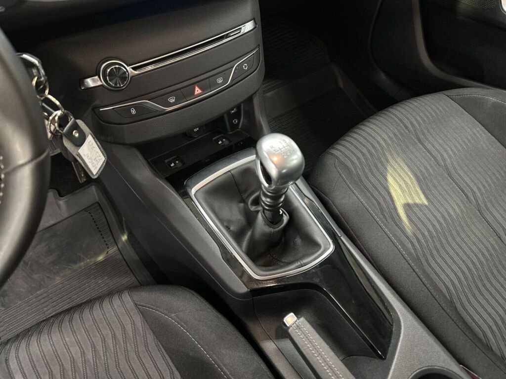 Peugeot 308 2014 Harmaa