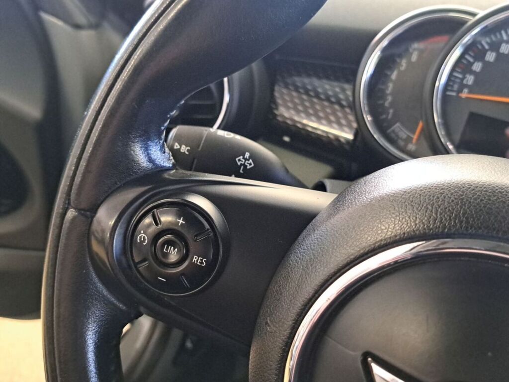 Mini Hatchback 2015 Harmaa