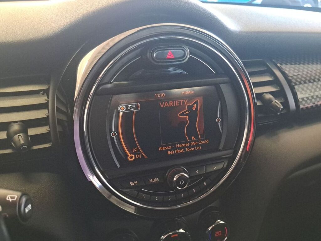 Mini Hatchback 2015 Harmaa