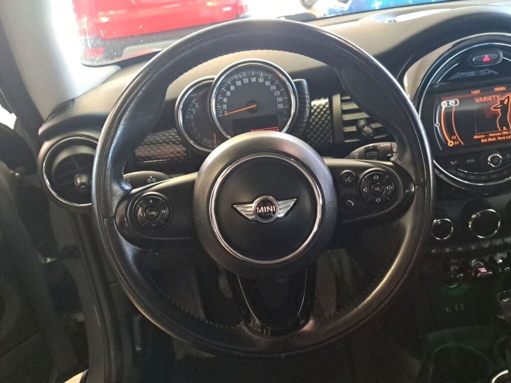 Mini Hatchback 2015 Harmaa