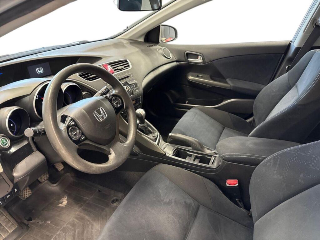 Honda Civic 2015 Ruskea (beige)