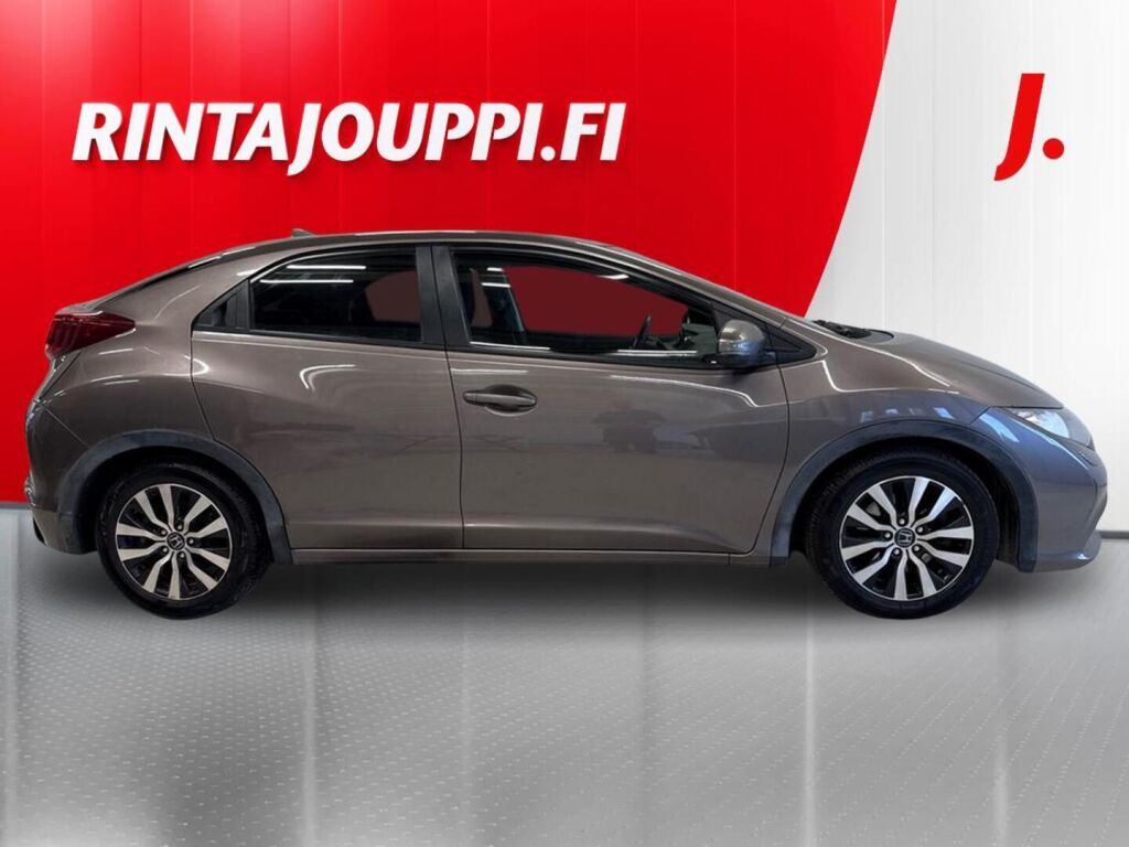 Honda Civic 2015 Ruskea (beige)
