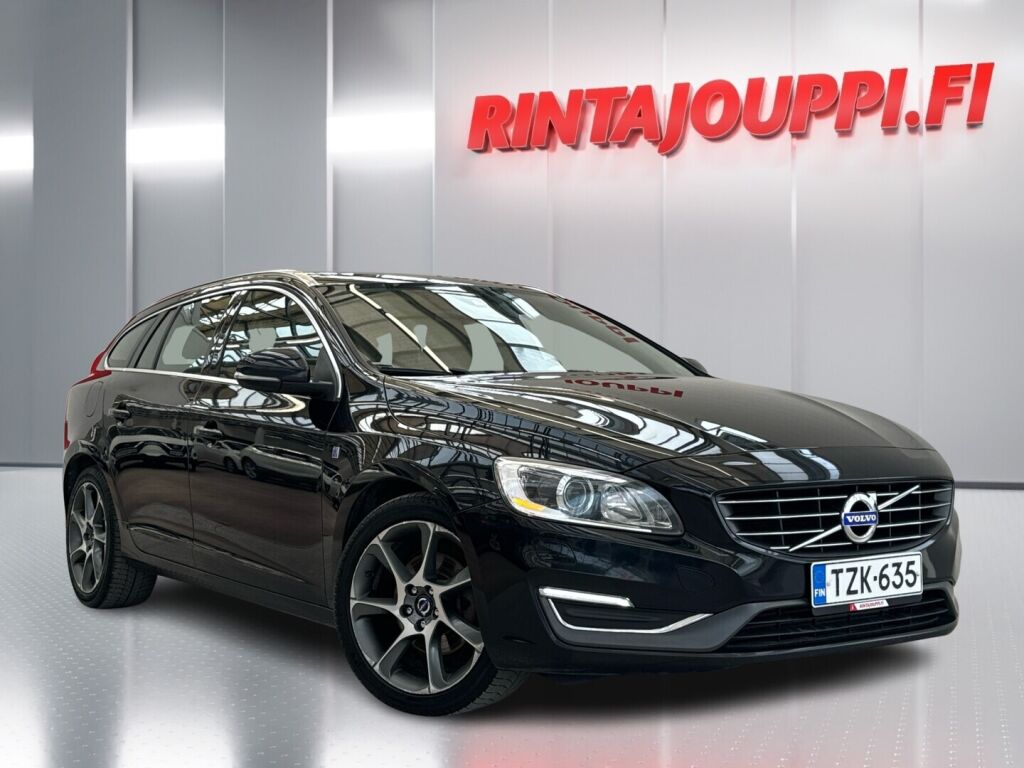 Volvo V60 2014 Musta