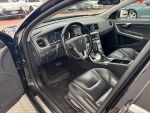 Volvo V60 2014 Musta