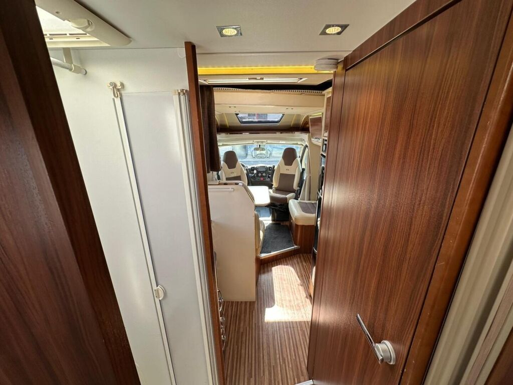 Adria Matrix Plus 670 SL 2015 Harmaa
