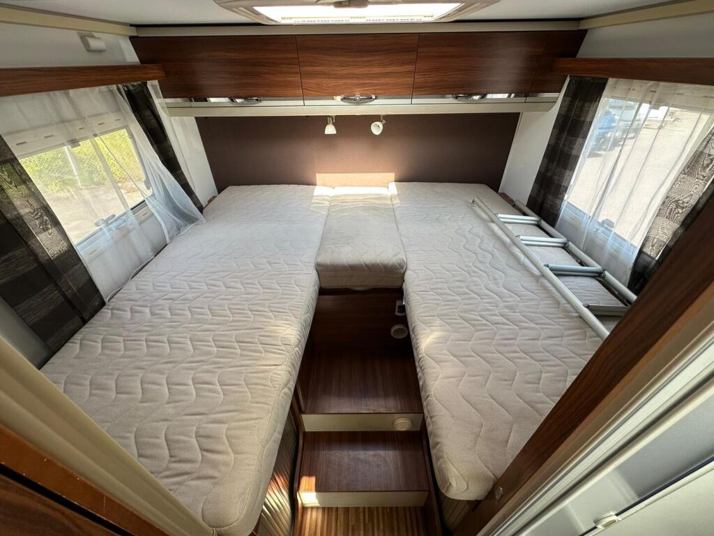 Adria Matrix Plus 670 SL 2015 Harmaa