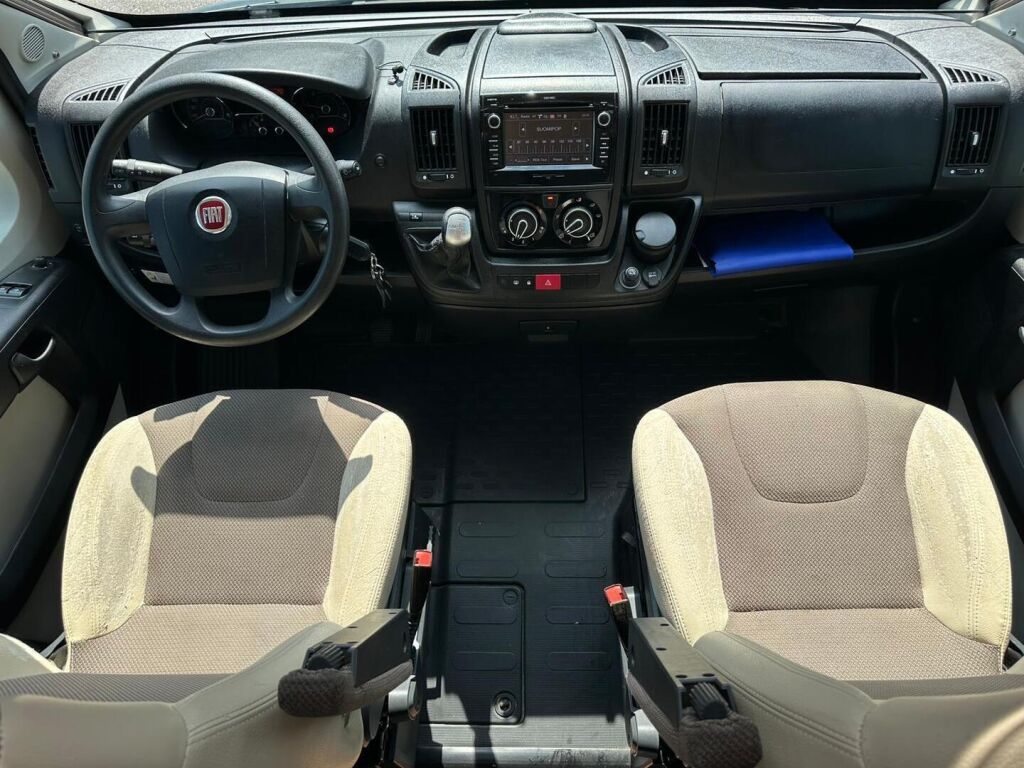 Adria Matrix Plus 670 SL 2015 Harmaa