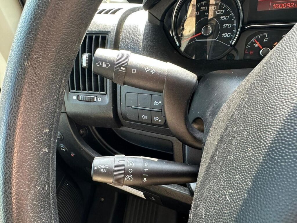 Adria Matrix Plus 670 SL 2015 Harmaa