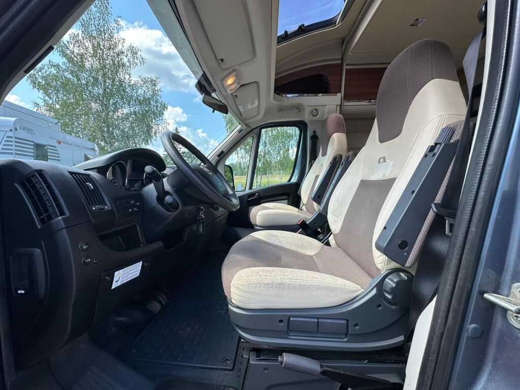 Adria Matrix Plus 670 SL 2015 Harmaa