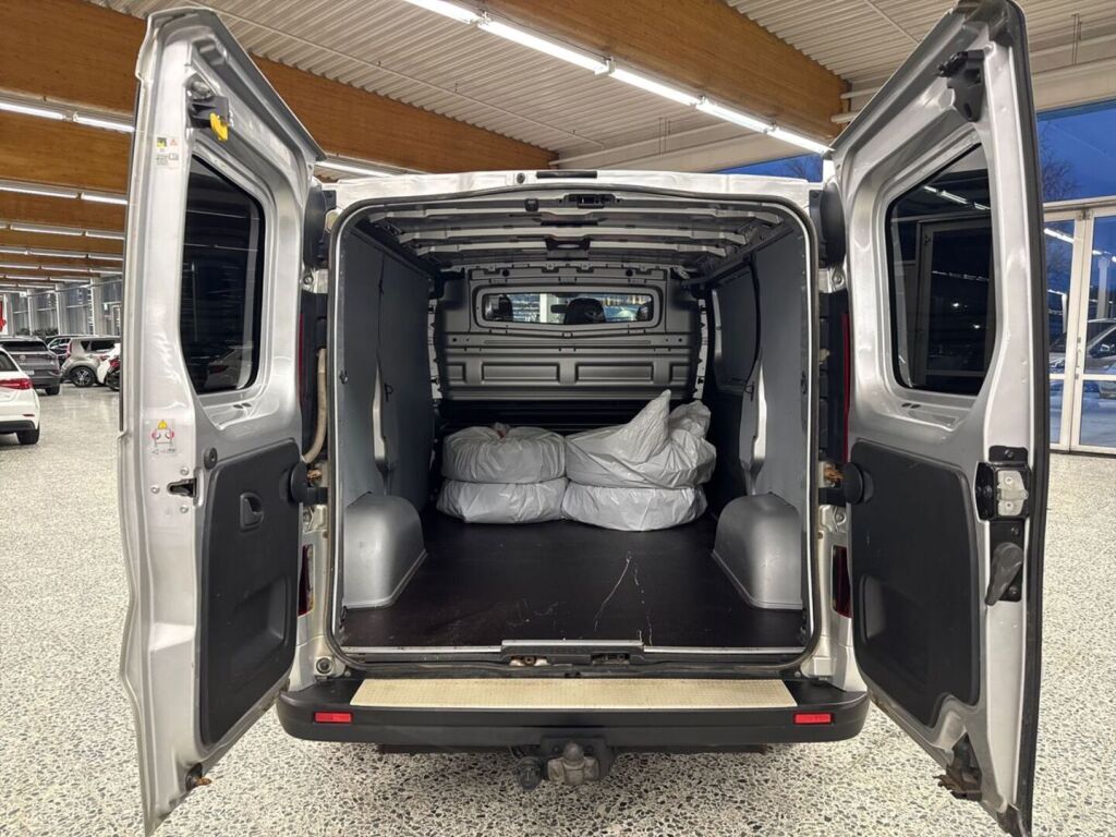 Opel Vivaro 2015 Harmaa